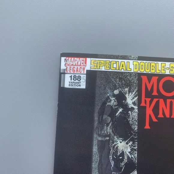(C52) Moon Knight #188 (Marvel Comics January 2018) Lenticular Foil Rare - Picture 3 of 13